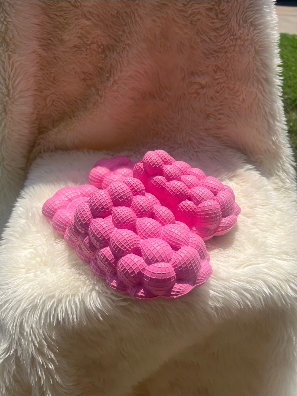 Bubble Textured Pink Slide Sandals